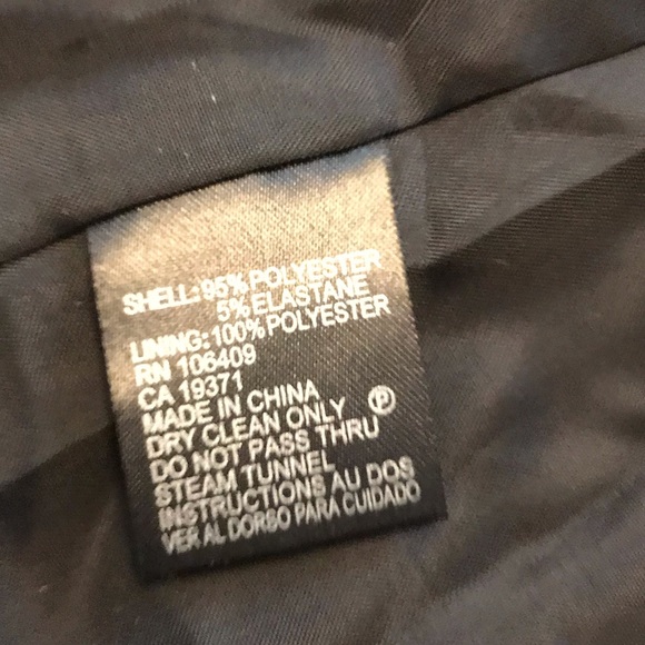 Tahari Arthur S. Levine Black Blazer, Sz 6 - Picture 5 of 9